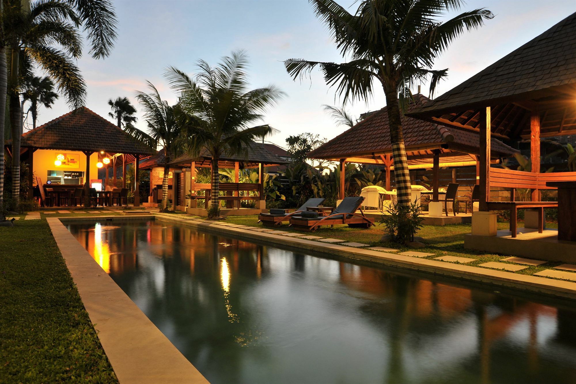 Ganga Hotel & Apartment Denpasar Exterior foto